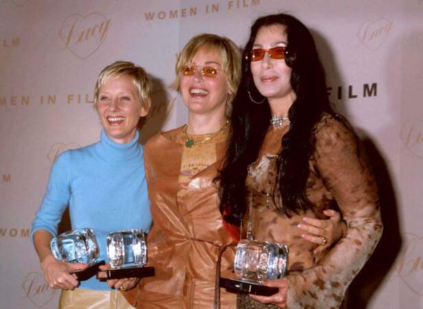Anne Heche à Beverly Hills avec Sharon Stone et Cher, en 2000