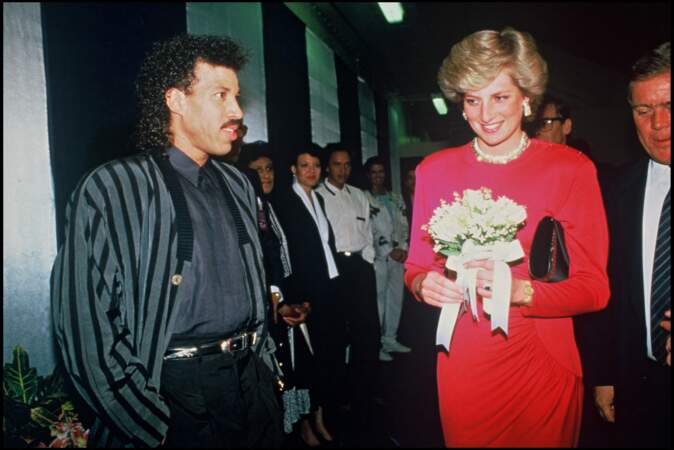 Diana Spencer, à droite, en 1987 (26 ans)