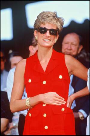 Princesse Diana rend le tailleur super glamour à la finale femme de Wimbledon en 1994 et la tendance est toujours aussi forte en 2022