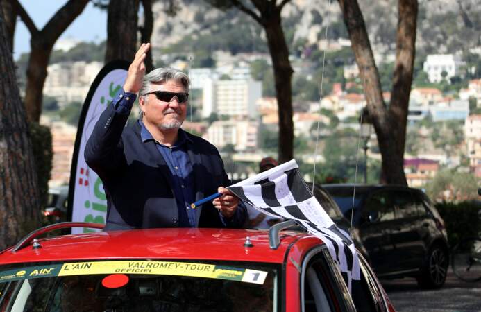 En 2022, David Douillet donne le départ de la course cycliste Sapaudia Monoïkos entre Monaco et Albertville