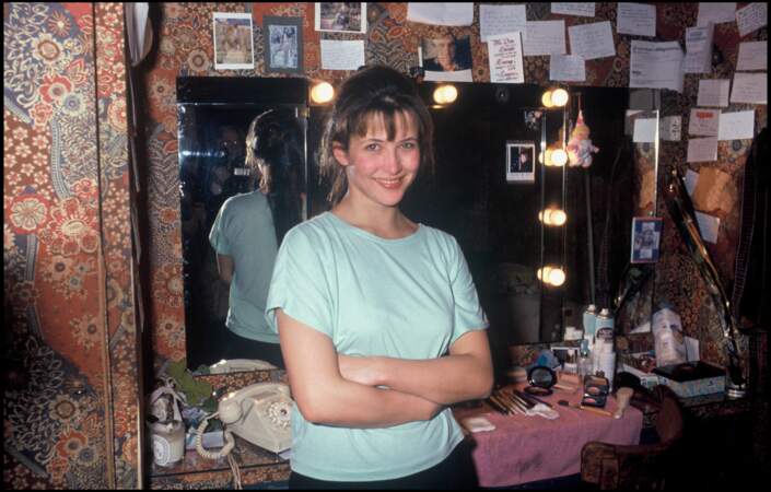 Sophie Marceau en 1993 (27 ans) dans sa loge pour la pièce Pygmalion