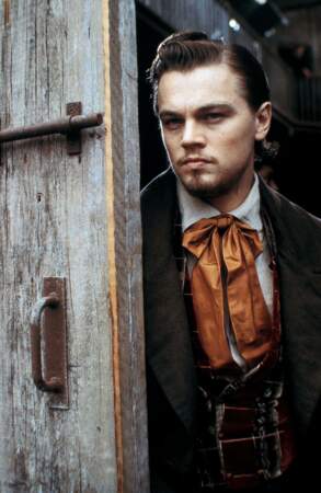 Leonardo DiCaprio joue un rôle dans Gangs of New York de Martin Scorsese en 2002