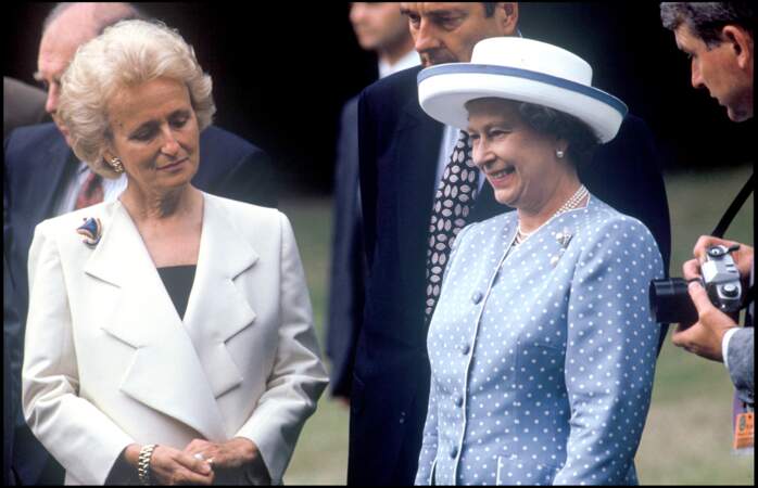 Bernadette Chirac et la Reine Elizabeth II d'Angleterre à Paris en 1992 (59 ans)