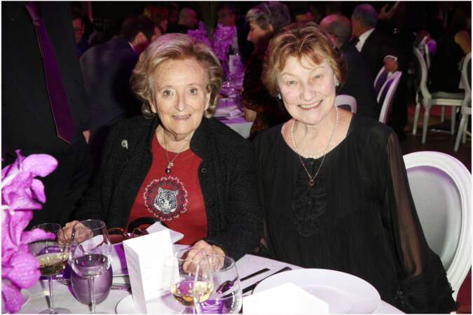 En 2012, Bernadette Chirac et Marisa Bruni Tedeschi au dîner de soutien LINK pour l'association AIDES (77 ans)