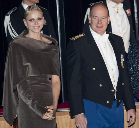 La Princesse Charlène de Monaco et le Prince Albert II de Monaco lors de la journée Nationale Monégasque en 2013 (55 ans)