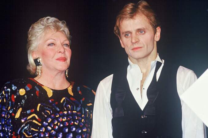 Line Renaud (58 ans) et Mikhail Baryshnikov au Moulin Rouge à Paris en 1986