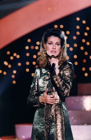 En 1996, Céline Dion s'est montrée un peu plus raisonnable avec le clip It’s All Coming Back To Me Now, sorti en 1996