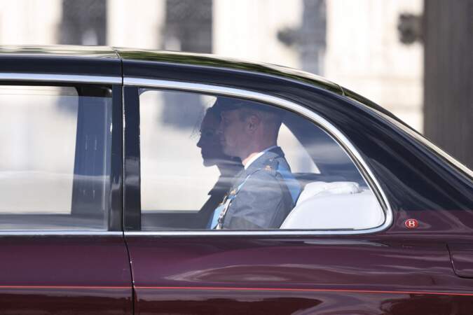 Le prince William et la princesse de Galles, Kate Middleton, quittent Westminster Hall après s'être recueillis devant le cercueil de la reine Elizabeth II