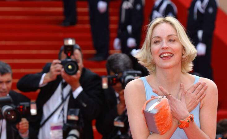 Sharon Stone (44 ans) pose sur le tapis rouge du Festival de Cannes pour la promotion de Gangs of New York en 2002