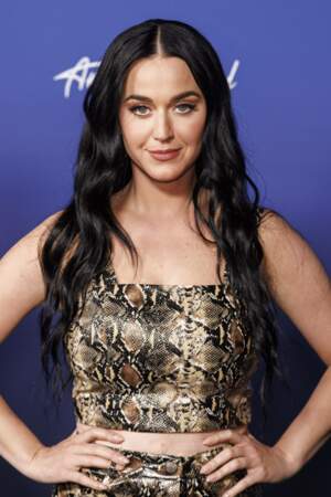 APRES - Katy Perry sublime avec une longue chevelure brune en 2022, à Los Angeles