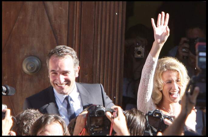En 2009, Jean Dujardin (37 ans) épouse Alexandra Lamy après 6 ans de vie commune