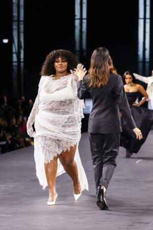 Le défilé Walk Your Worth par L'Oréal lors de la fashion week de Paris : Yseeult