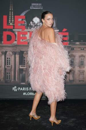 Le défilé Walk Your Worth par L'Oréal lors de la fashion week de Paris : Carla Ginola