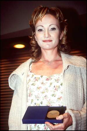 Patricia Kaas récompensée pour sa voix et son souffle dans le cadre du prix de printemps 1994
(28 ans).


