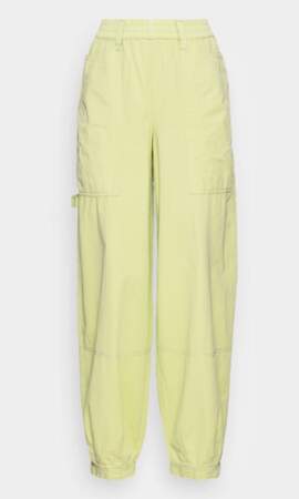 Pantalon parachute jaune fluo BDG Urban Outfitters, 48,95 euros