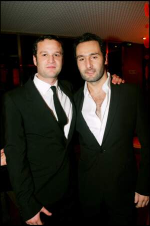 En 2004, Gilles Lellouches (32 ans) co-réalise avec Tristan Aurouet le film Narco, dans lequel il confie le rôle principal à son ami Guillaume Canet