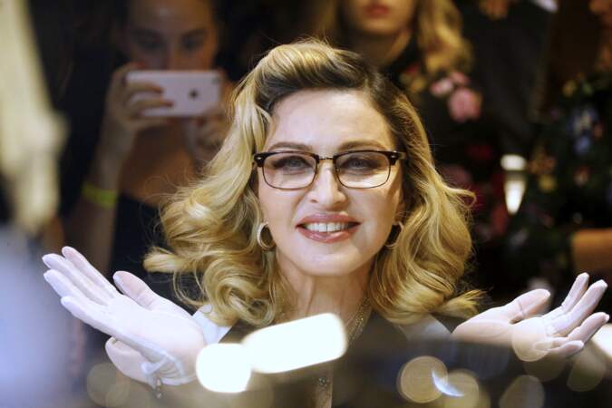Madonna est à la tête d'une gamme de cosmétiques appelée MDNA SKIN et d'une marque de vêtements baptisée Material Girl