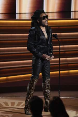 Lenny Kravitz incarnait Cinna dans les films Hunger Games. Il continue de chanter mais aussi de s'illustrer dans des projets cinéma et séries