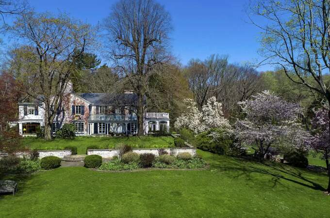Richard Gere a déboursé 10,8 millions de dollars pour cette demeure dans la nature du Connecticut
