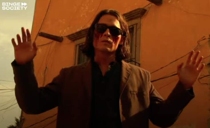 En 2003, on retrouve Johnny Depp dans le film Desperado 2 : il était une fois au Mexique. Il y joue l'agent Sands, un agent de la CIA psychotique. 