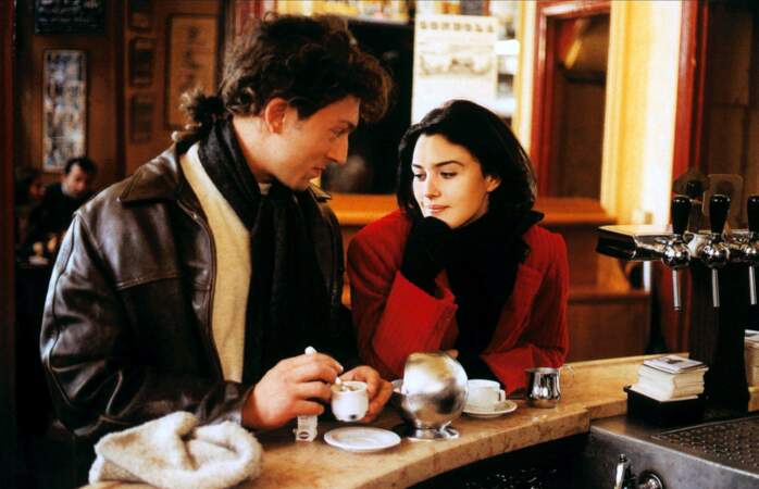 En 1997 également, Monica Bellucci fait la connaissance sur un tournage de son futur mari, Vincent Cassel