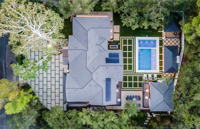 Michael B. Jordan a acheté une nouvelle villa luxueuse à Encino, un quartier situé à Los Angeles pour 12, 5 millions de dollars
