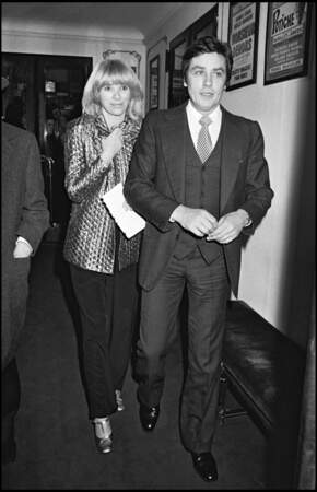 En 1968, Alain rencontre Mireille Darc sur le tournage du film Jeff, premier film qui les réunit 