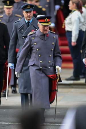 Charles III et le prince William quittent la cérémonie