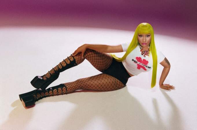 Nicki Minaj remporte le prix de la meilleure chanson pour Super Freaky Girl, face à Harry Styles et sa chanson As It Was, lors des MTV EMA 2022. La chanteuse gagne également le prix de la meilleure artiste Hip-Hop.