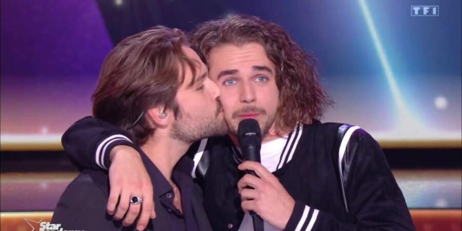Mathieu Canaby a fait une surprise à son frère Julien en le rejoignant sur scène durant la troisième semaine de compétition dans la Star Academy