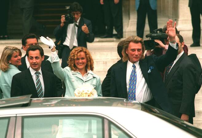 Nicolas Sarkozy a célébré le mariage de Johnny et Laeticia le  25 mars 1996 à la mairie de Neuilly-Sur-Seine. 
