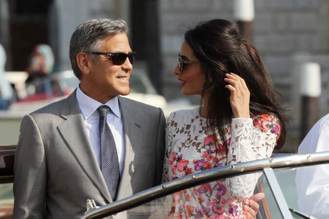 En 2014, George Clooney et Amal Alamuddin ont choisi Venise, en Italie, pour se marier. Le couple et sa centaine d’invités ont fait la fête pendant trois jours dans les suites de l’hôtel Cipriani. 
George Clooney et Amal Alamuddin auraient déboursé près de 13 millions de dollars.
