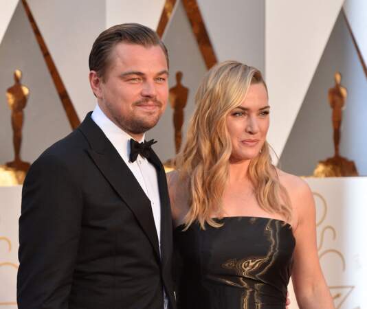 Kate Winslet et Leonardo DiCaprio se sont rencontrés lors du tournage du film Titanic, et sont rapidement devenus amis. Ils auraient pu devenir amants, ils ont choisi l'amitié.
Dix ans après le film épique, ils crèvent une nouvelle fois l’écran dans Les Noces Rebelles, et l’actrice confiera que Leo est son "roc" dans le monde impitoyable d'Hollywood.