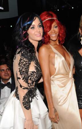 Les deux chanteuses à hits, Katy Perry et Rihanna, sont les meilleurs copines du monde.