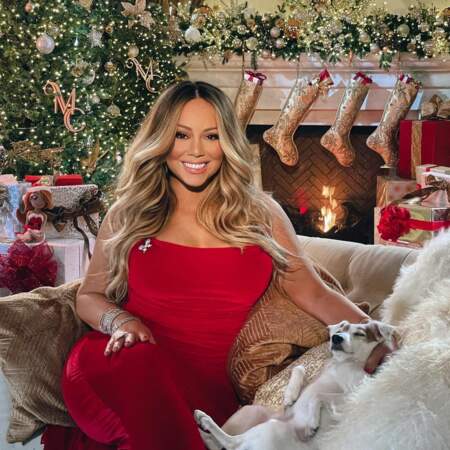 Mariah Carey en robe de Noël en 2021