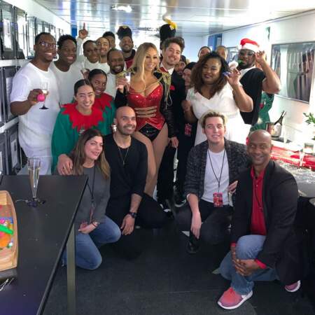 Mariah Carey en costume de cabaret pour Noël 2018
