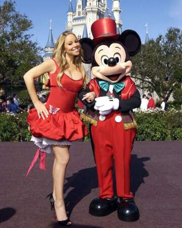 Mariah Carey en costume de Noël à Disney World (photo vintage)