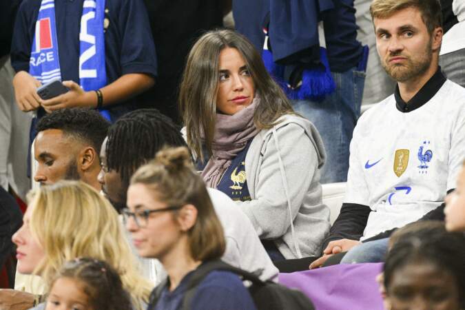 Erika Choperena soutient son mari Antoine Griezmann dans les tribunes du match France - Maroc.