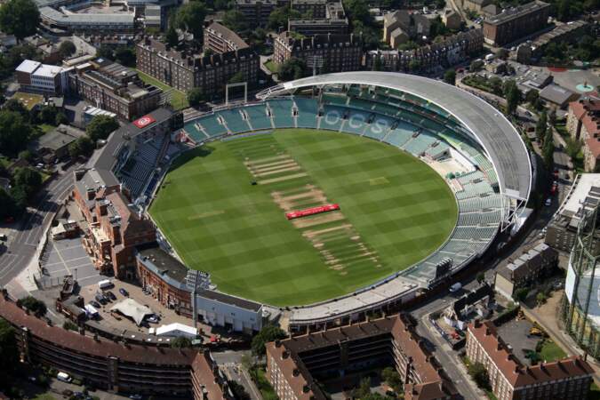 Au titre de duché de Cornouailles s'ajoute également la possession du terrain de Cricket de Londres