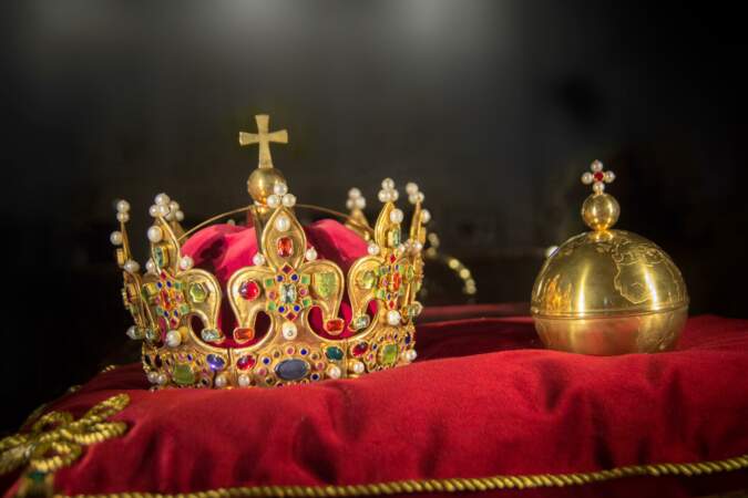 Mais les joyaux de la couronne restent les biens les plus précieux de la fortune du roi Charles III estimé à 4 milliards de dollars
