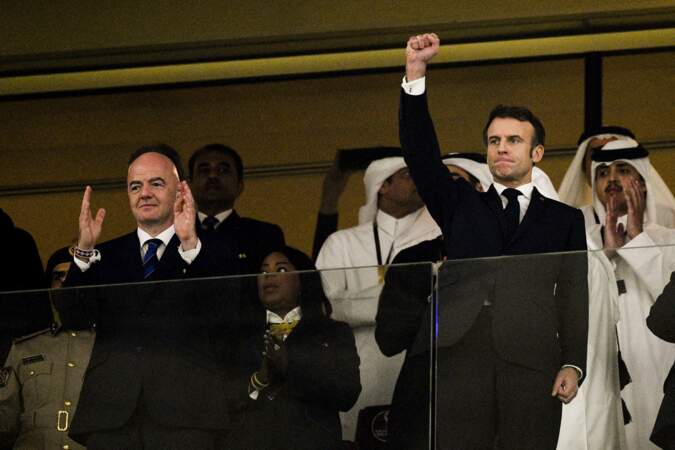 Emmanuel Macron dans les tribunes de France - Argentine