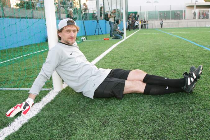 L'année suivante, en 2008, Jean-Paul Rouve (41 ans) participe au match de Gala au profit de l'Unicef au Stade Nelson Paillou de Clichy.