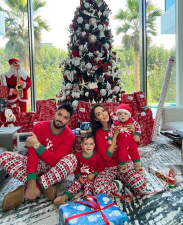 Nabilla, Thomas Vergara et leurs fils en pyjama de Noël