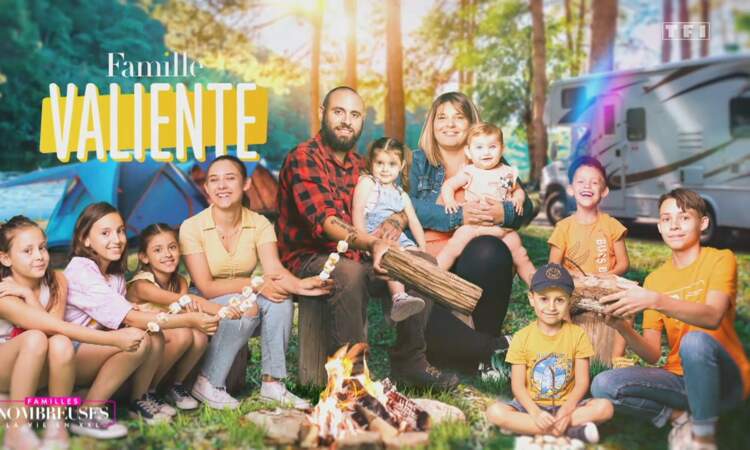 La famille Valiente est composée de neuf enfants qui font la fierté de Céline et Ludovic.