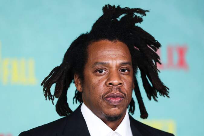 Jay-Z, artiste et producteur, a une fortune estimée à 1,3 milliard de dollars. Il est devenu le premier milliardaire du rap.