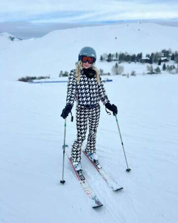 Emma Roberts en tenue de ski