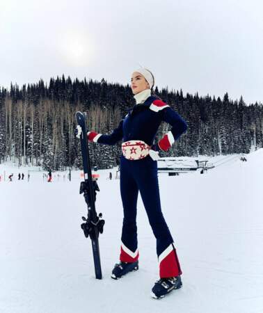 Alessandra Ambrosio en tenue de ski