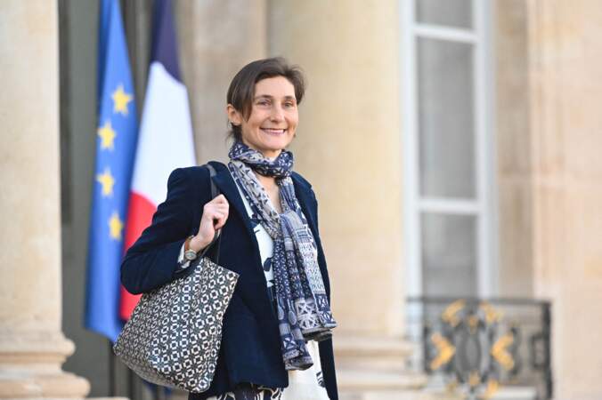 Amélie Oudéa-Castéra est ministre des Sports et des Jeux olympiques et paralympiques, elle toucherait 7 920 euros.