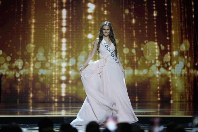 Miss Univers 2022 : Sára Mikulenková est Miss République Tchèque