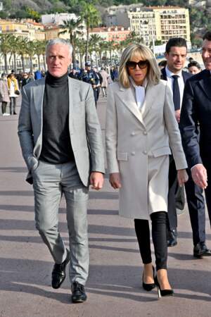 Brigitte Macron en jean skinny aux côtés de Didier Deschamps en 2023